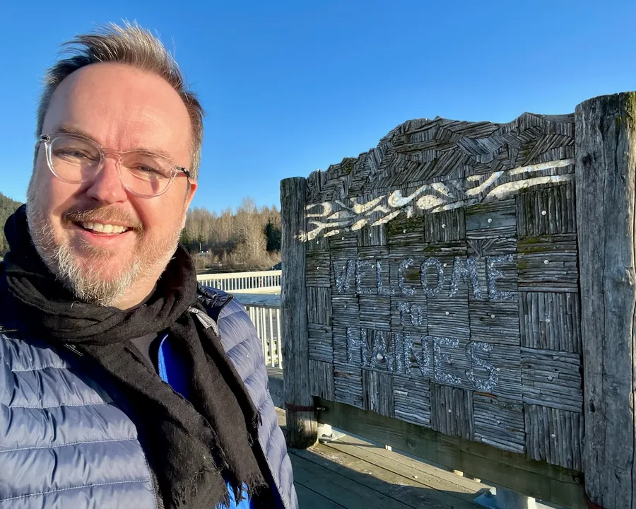 Sign reading 'Welcome to Haines'
